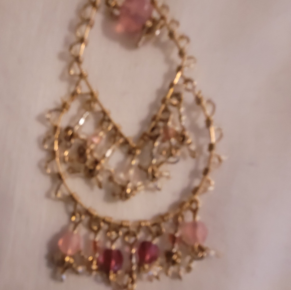Chandelier earrings - Picture 2 of 3